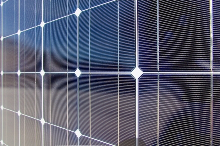 Les panneaux solaires photovoltaïques : Une solution pour l’habitat ?